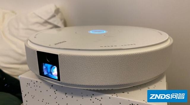 家用家用投影仪3000以内，坚果G7S跟极米Z6X如何选？