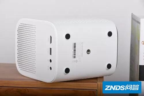 极米家用投影仪Z4V和米家家用投影仪青春板哪款比较值得买？