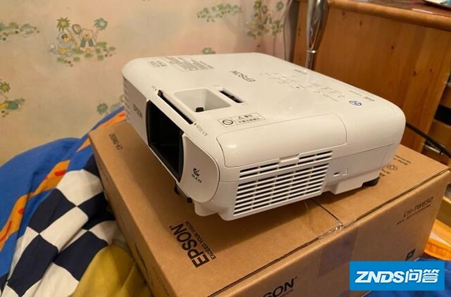 5000左右家用投影仪家里用哪个好用点？（最好爱普生和明基）？