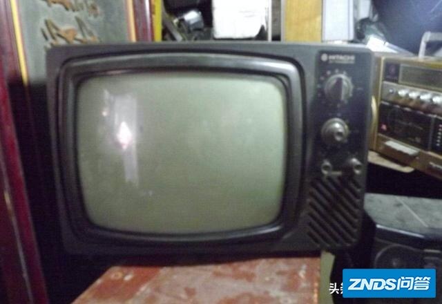 为啥以前的电视机寿命可以达到30年，目前智能电视机办不到了吗？