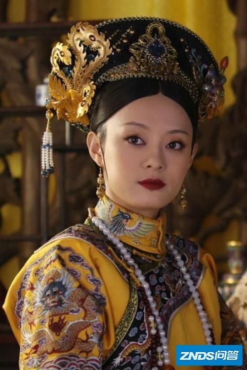 《甄嬛传》里甄嬛生龙凤胎本是喜事，皇帝为啥下令要让宫女掌嘴？