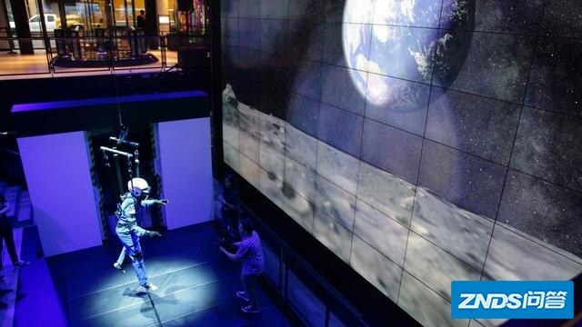 三星如何通过VR活动让公众体验阿姆斯特朗“登月”？
