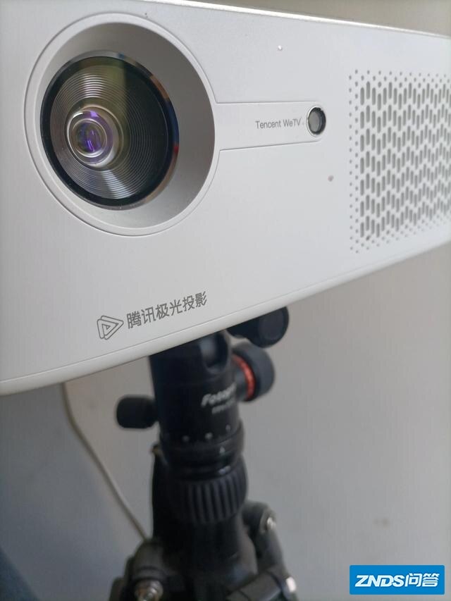 买了家用投影仪，基本上说在吃灰，求推荐几部适合在家家用投影看的影片？