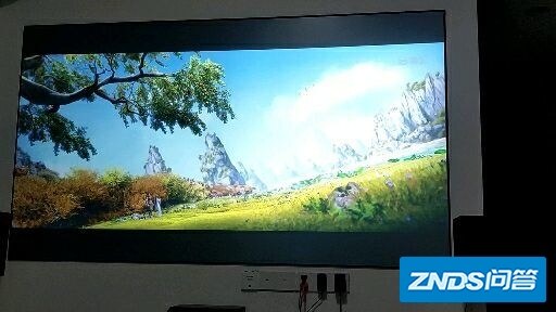 家用家用投影仪没有家用投影布，直接投在墙上，视觉效果比用家用投影布差好些吗？