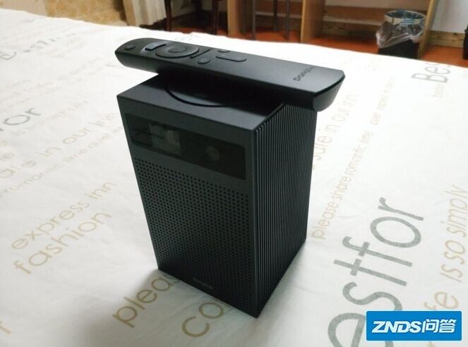 请问有没有一款纯粹的小型家用投影仪推荐？