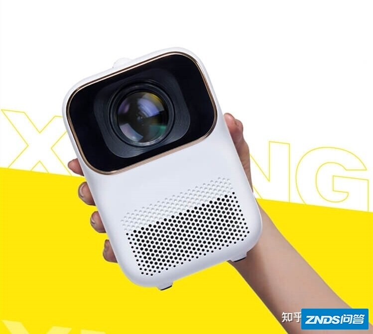 千元档的机皇！小明Q1迷你家用投影仪评测：真1080P不忽悠