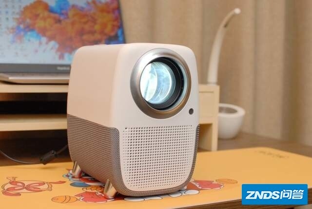 泰捷WEBOX首款T1家用投影仪评测，网友：不虚标，真1080P