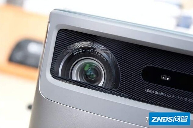 2022年家用家用投影仪的最优选择坚果J10S