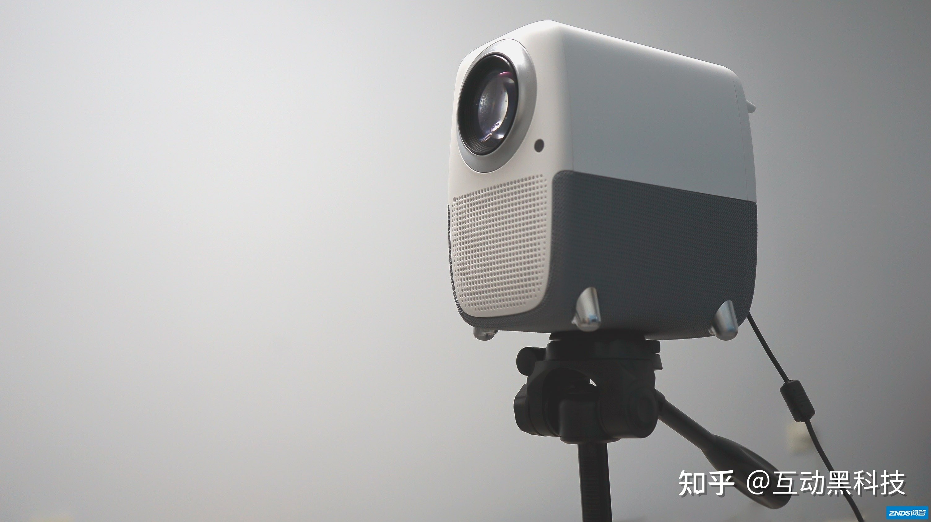 年轻人该如何选择第一款家用投影仪？八个方面全方位解读泰 ...