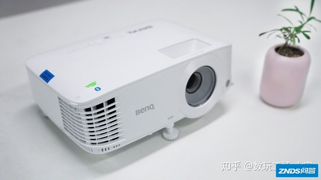 无线投屏、网课利器，明基E520无线家用投影仪开箱测评