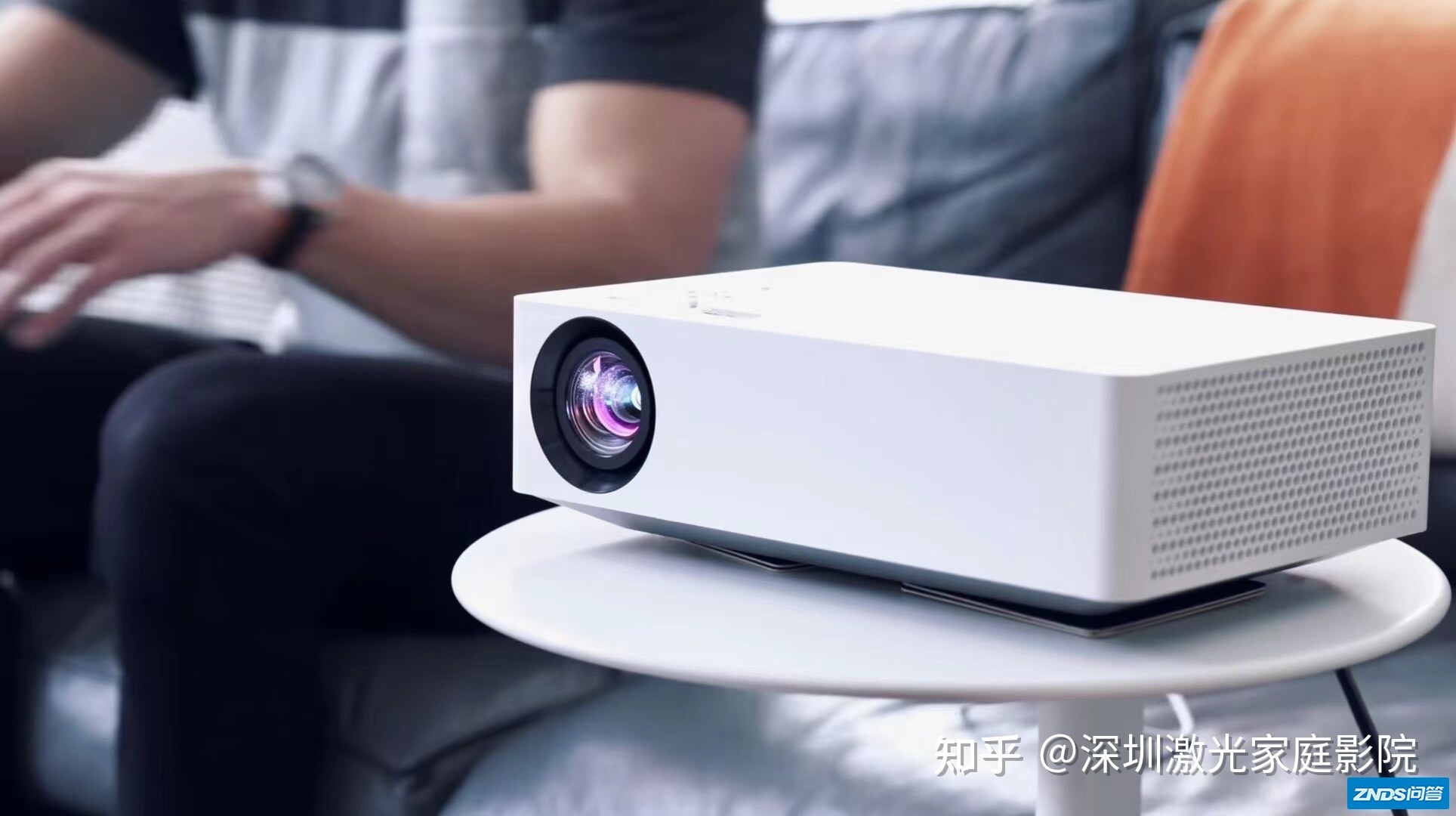 LG HU70四色LED 4K家用投影机 家用投影150寸实拍效果欣赏