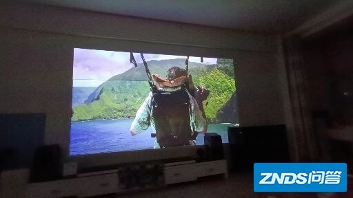 为啥不大力研发超短焦家用投影呢？