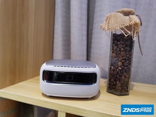 坚果新品微果H6迷你家用投影实拍图流出，这效果服了！
