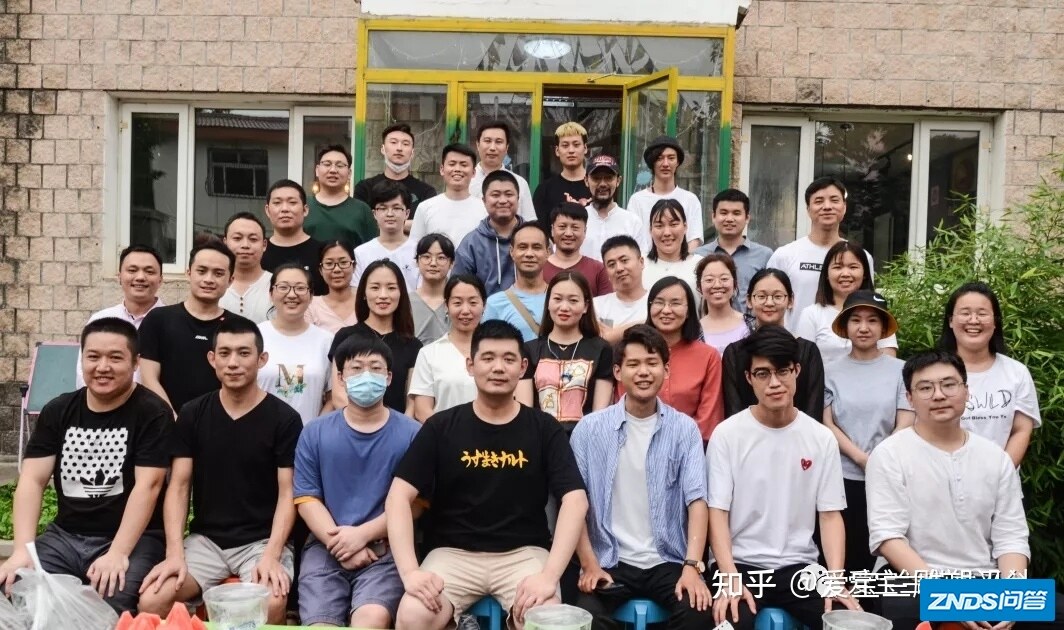 爱I宝B兰L家人们的一天，团建轰趴烧烤High不停