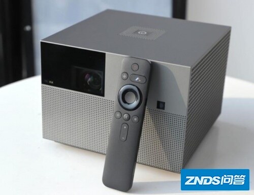 选极米家用投影仪H3S或是峰米Vogue Pro特别版？