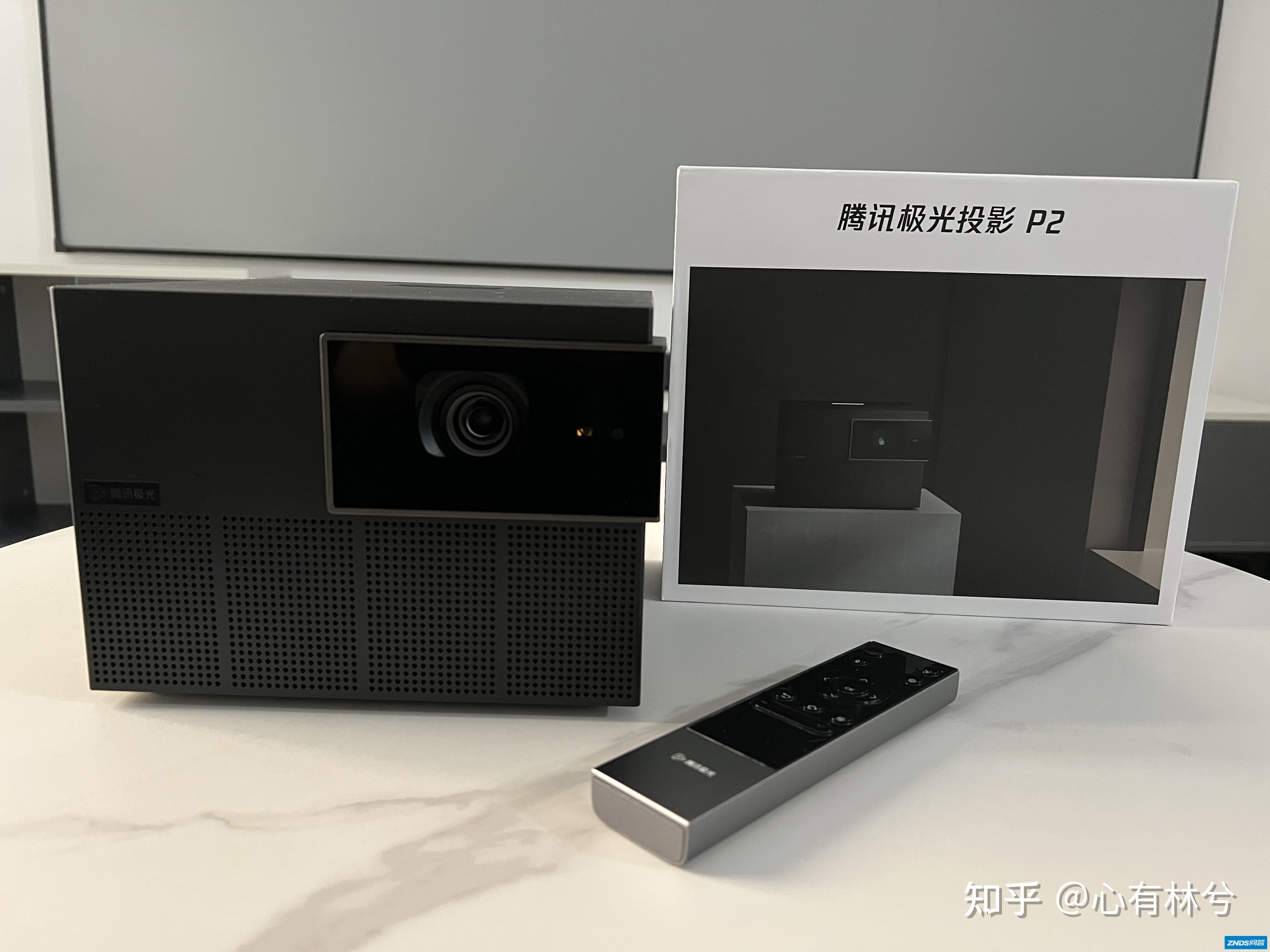 娱乐观影玩游戏，腾讯新品来助力——腾讯极光家用投影P2开箱 ...