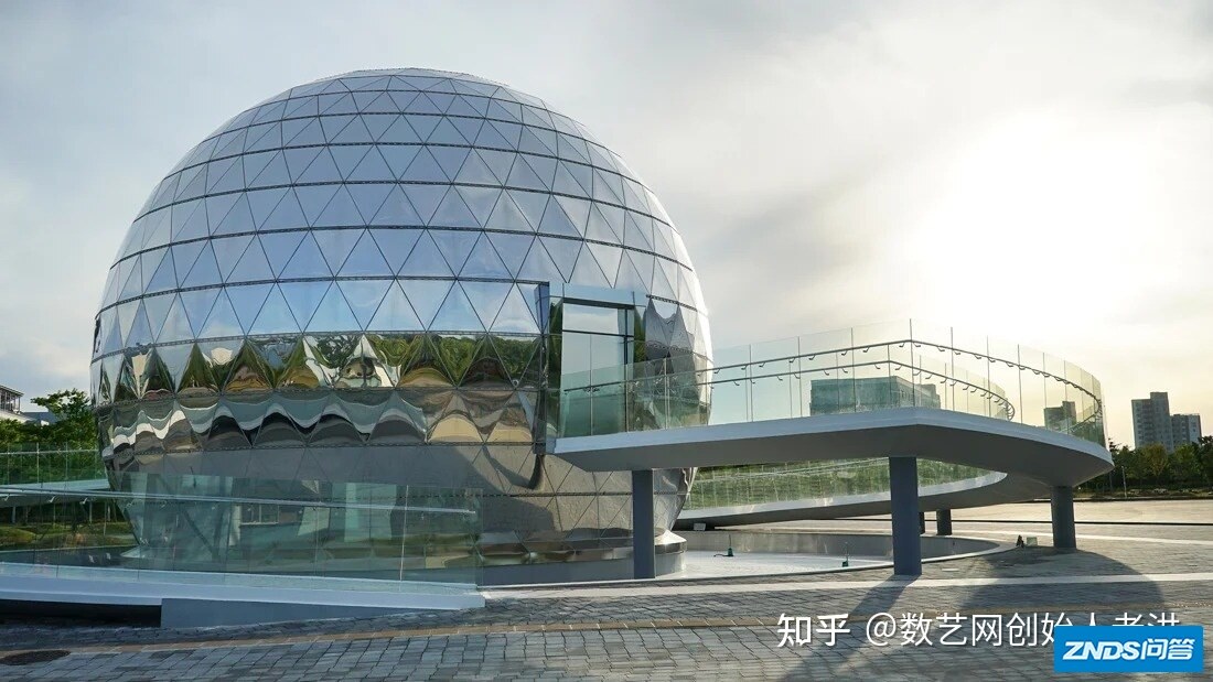沉浸式空间 | 韩国首家360°球形穹幕家用投影剧院