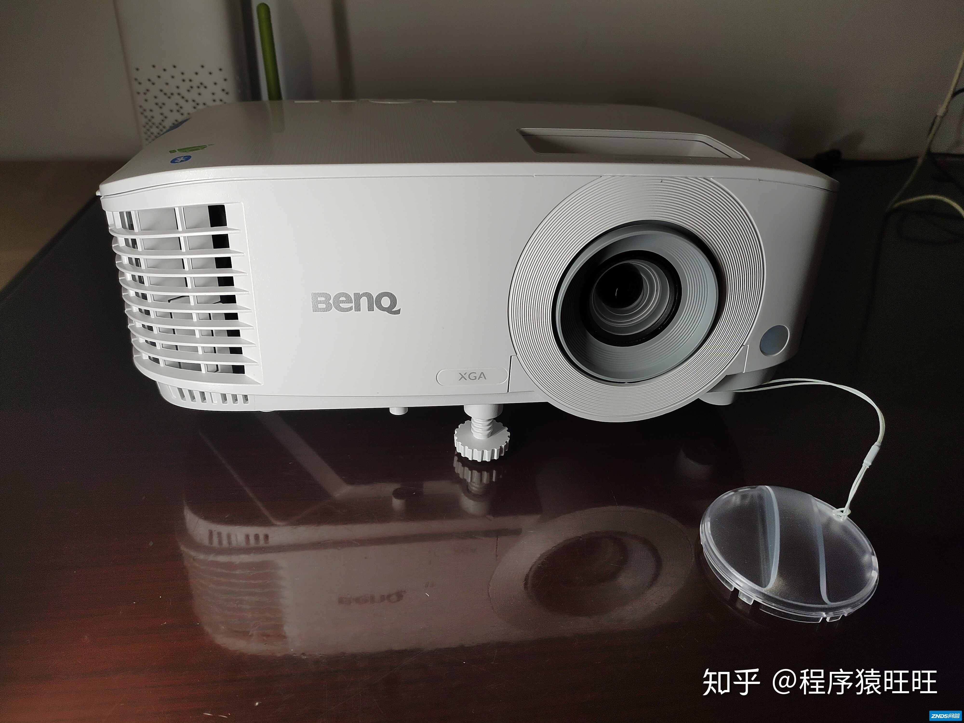 无惧阳光，八面圆通——明基E540无线家用投影仪体验分享