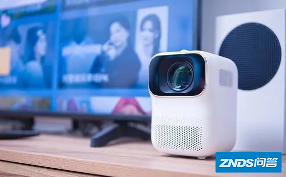 知麻Z1投影仪怎么样?相较哈趣H1性价比如何?