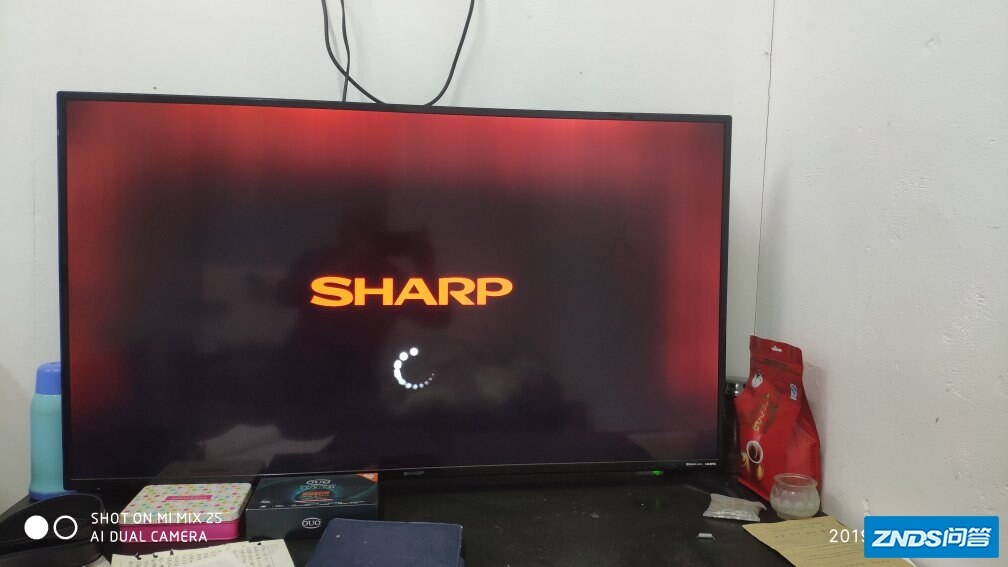 夏普电视机屏幕上面和两边偏红,是哪里的问题,懂维修的高手解答一下...
