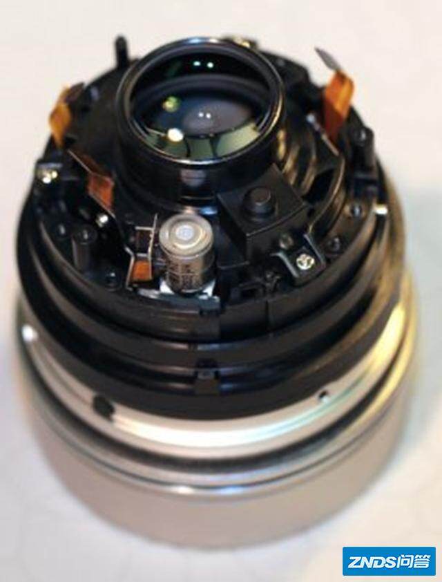 除机身对焦系统外,镜头马达也是影响对焦速度的重要因素