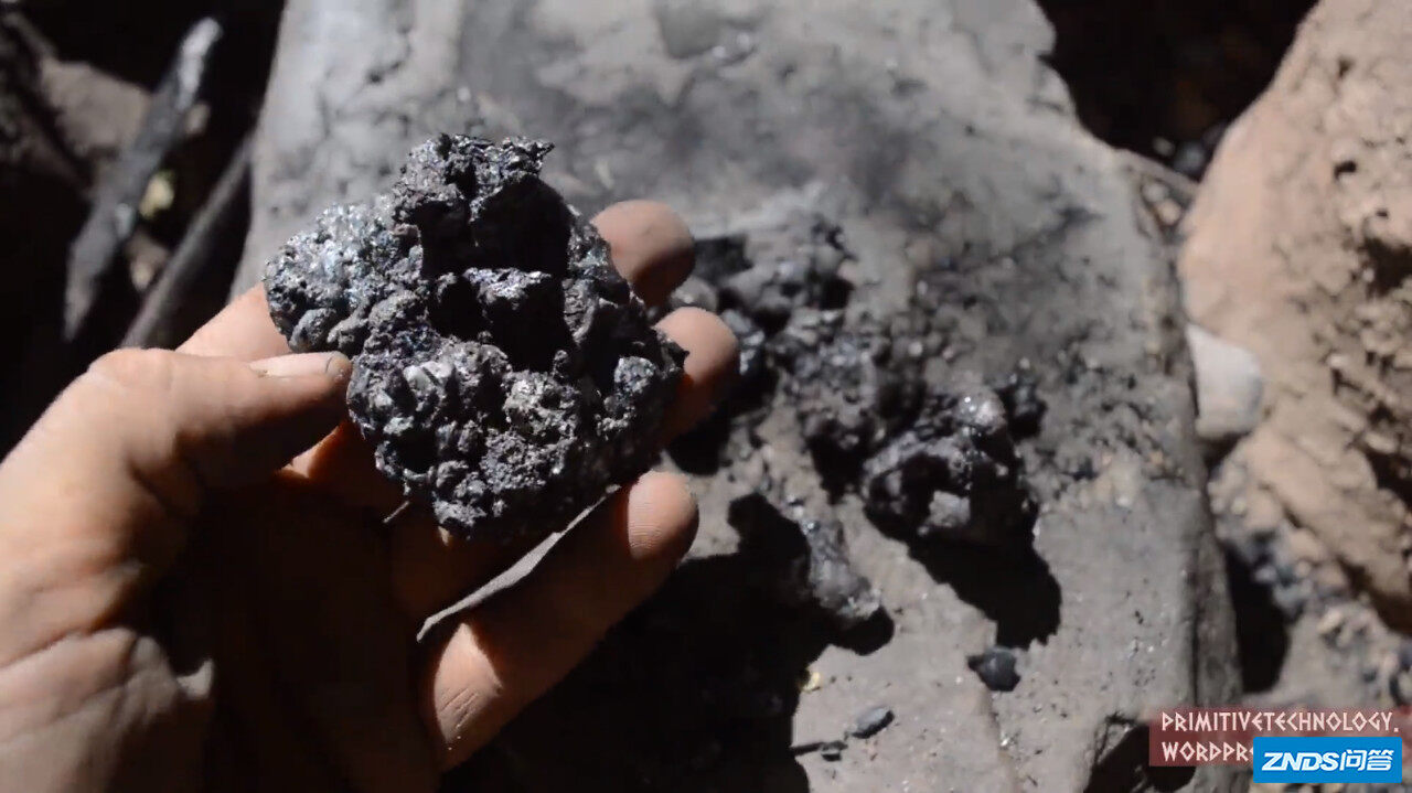 不是纪录片的纪录片:一个人,一条裤,从玩泥巴到徒手炼出铁