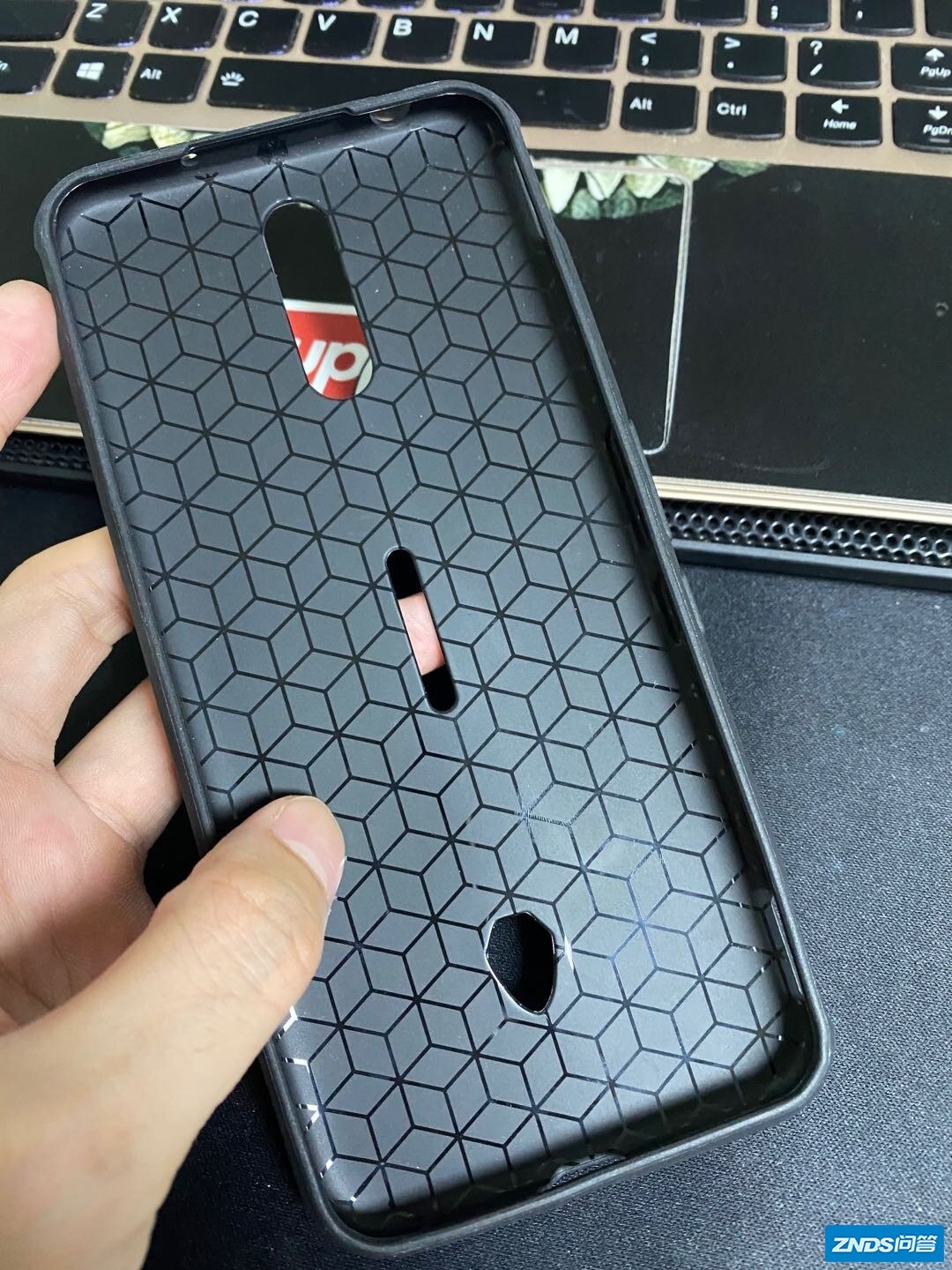 努比亚 nubia 红魔5G怎么样??一个月使用彻底后悔吗