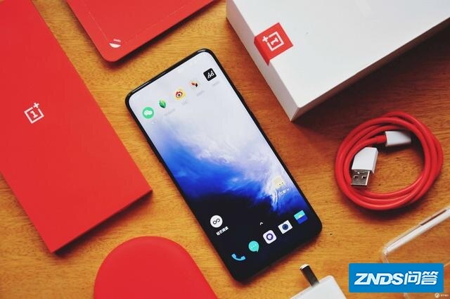 手机一台2k屏60hz，一台1080p屏90hz，哪个好用呀？