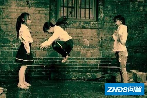 目前的孩子，各方面和我们小时候有哪些不同？