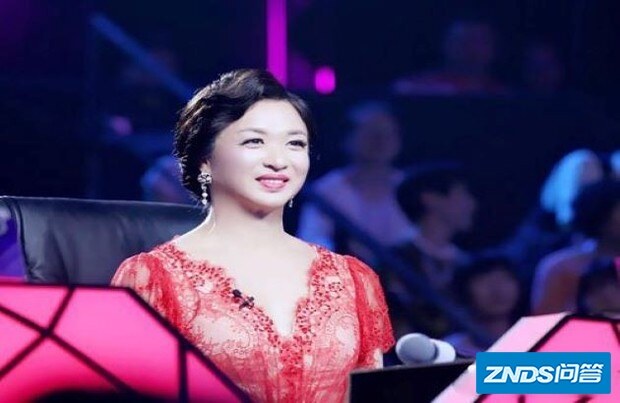 《中国达人秀》惹争议,家用投影表演金星否决蔡国庆爆灯,节目晋级...