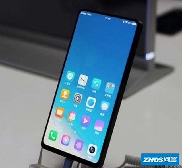 全面屏疯狂普及后，为何手机厂商都不爱推大屏版旗舰了？