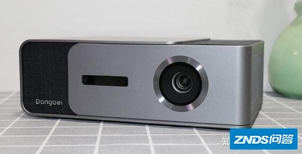 2020年最好用的家用家用投影仪，推荐理由让你心服口服！