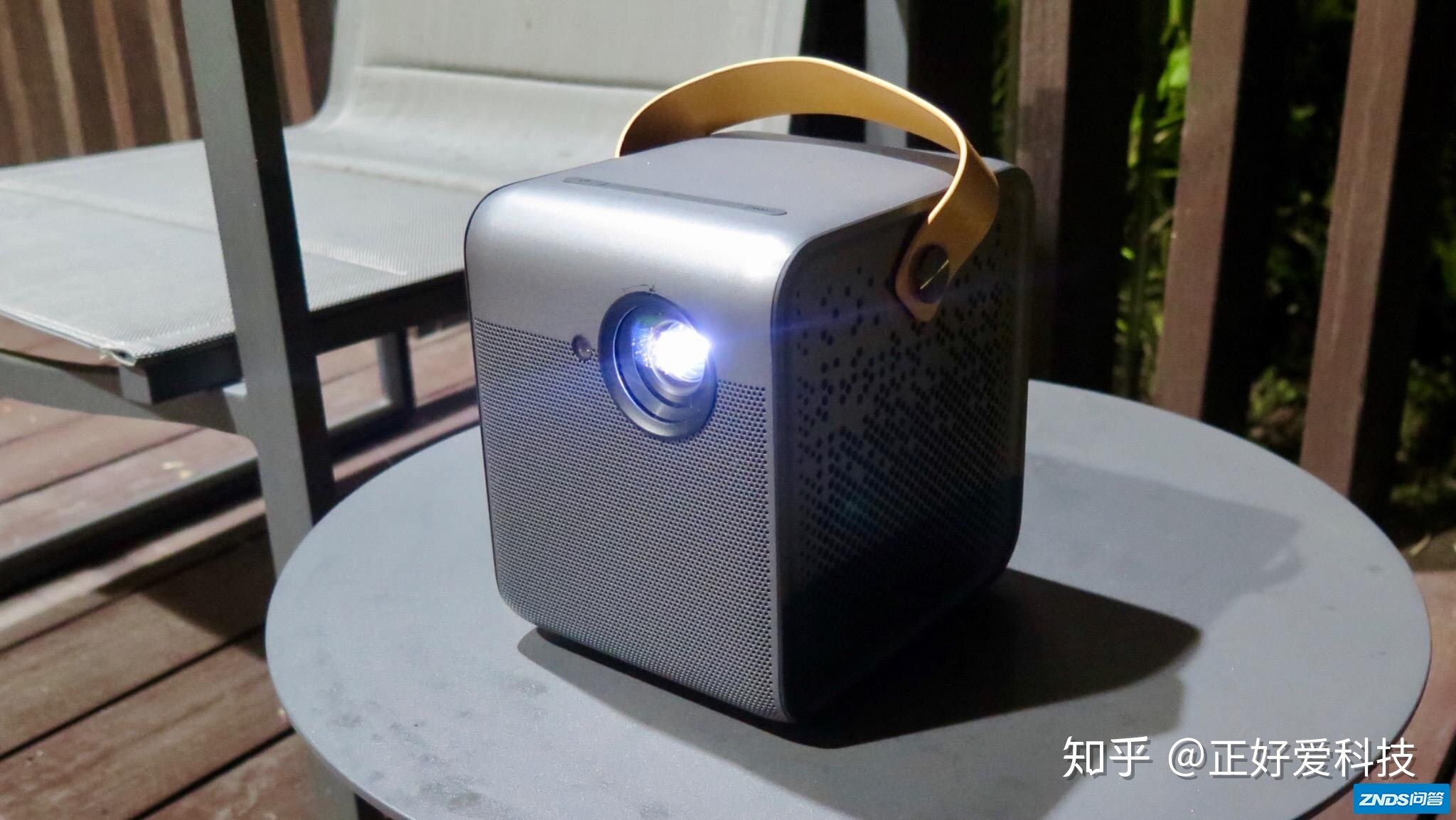 超清影院随身带，峰米Smart家用投影仪升级版不止是便携