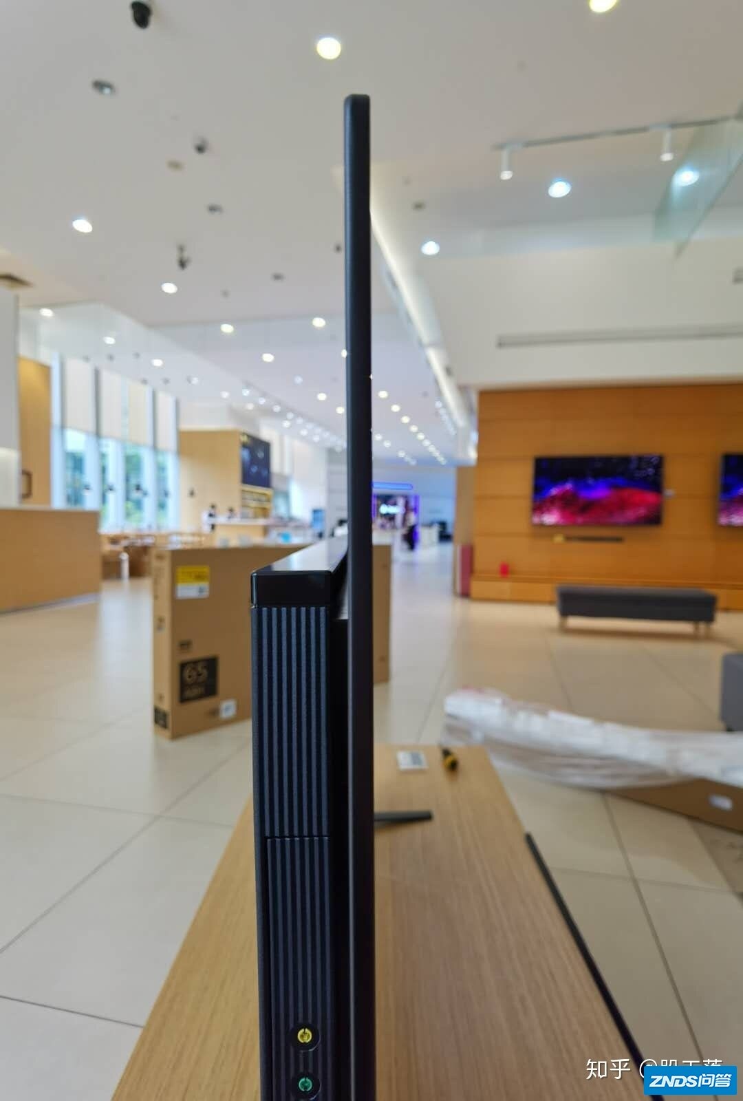 索尼a8h用的是lg v20面板吗？-3.jpg