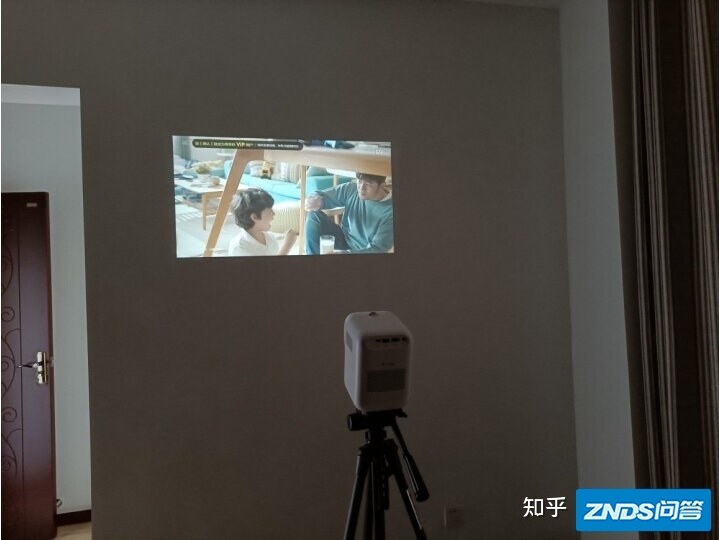 小明家用投影仪q1质量如何样？使用评测两个月感受