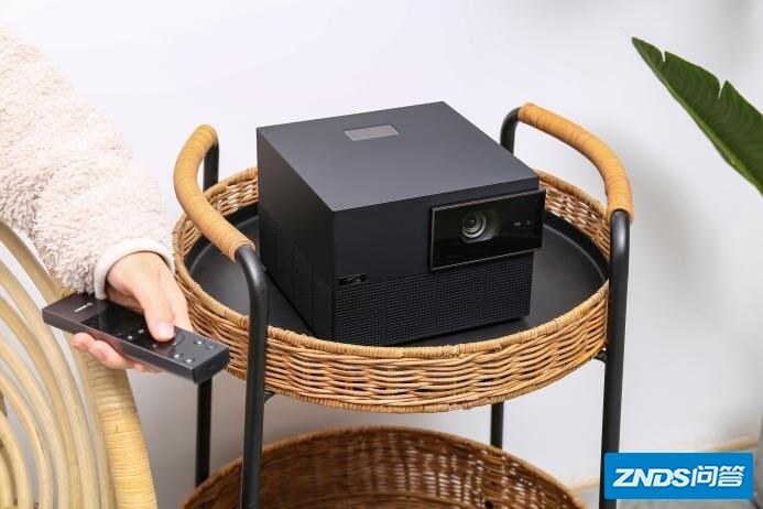 咸鱼二手家用家用投影仪值得购买吗?