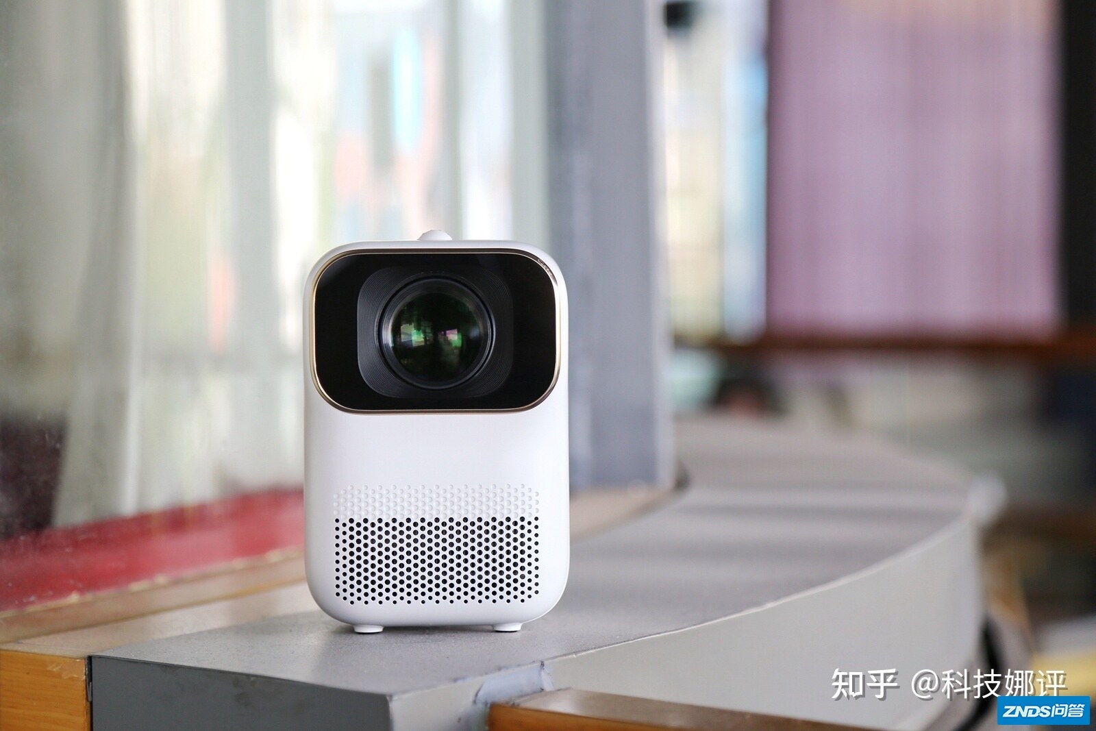 小明Q1迷你家用投影仪体验：千元家用投影也可以玩出性价比