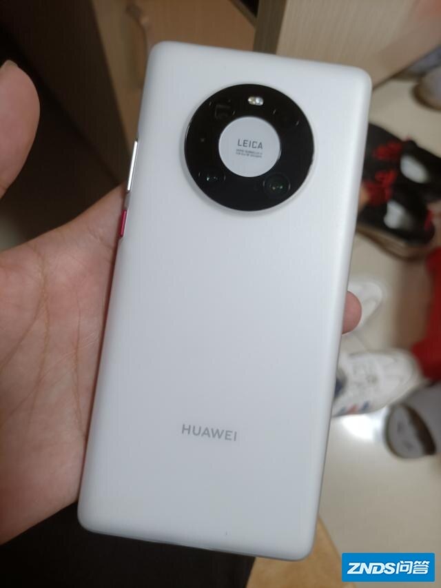 
华为Mate 40 Pro对比华为P50 Pro，谁更值得入手？