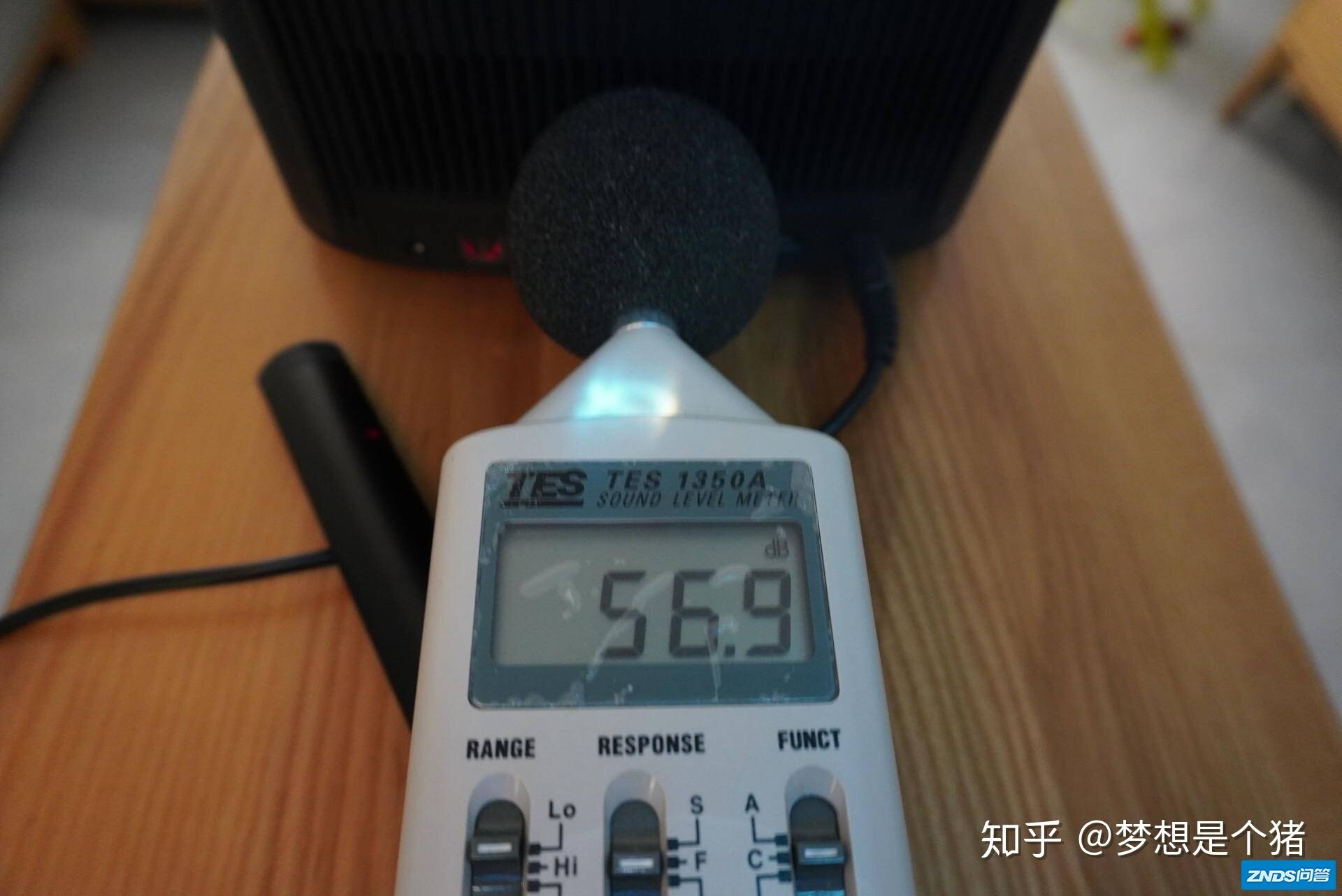 极米H3加入战队，坚果J10&极米H3横向PK-49.jpg