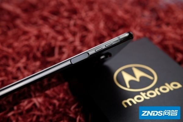 如何评价摩托罗拉新机 Motorola Z3?-16.jpg