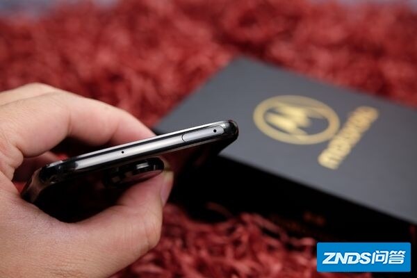 如何评价摩托罗拉新机 Motorola Z3?-20.jpg