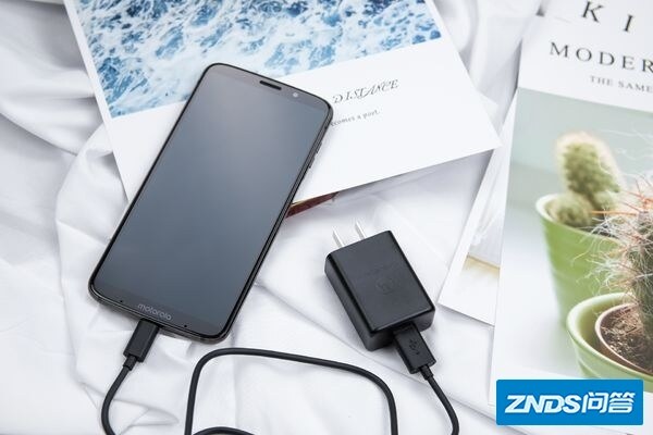 如何评价摩托罗拉新机 Motorola Z3?-25.jpg