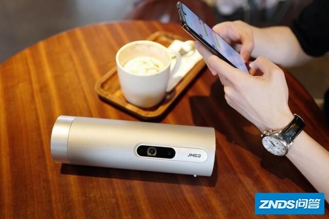 给“影片迷”的最好礼物：坚果P3家用投影仪凭这几点成最佳选项