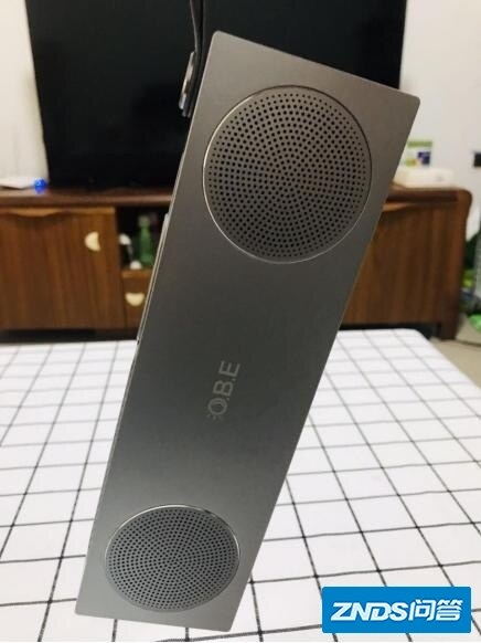 “口袋里的便携商务影院”大眼橙x1家用投影仪全网首测-9.jpg