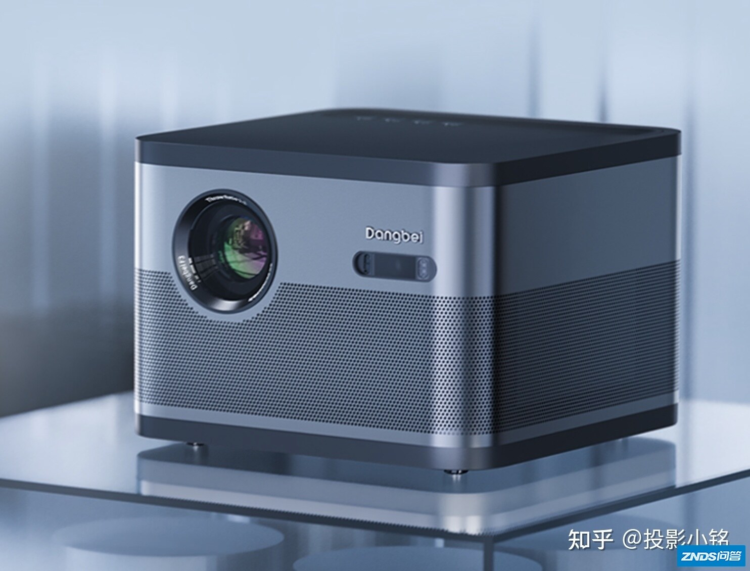 2022年家用家用投影仪该如何选当贝牌子哪款家用投影仪值得选当