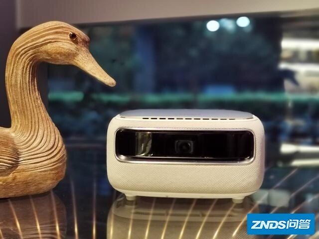 坚果微果H6家用投影仪图评：仅重0.7Kg，却能享受360°HiFi音效 ...