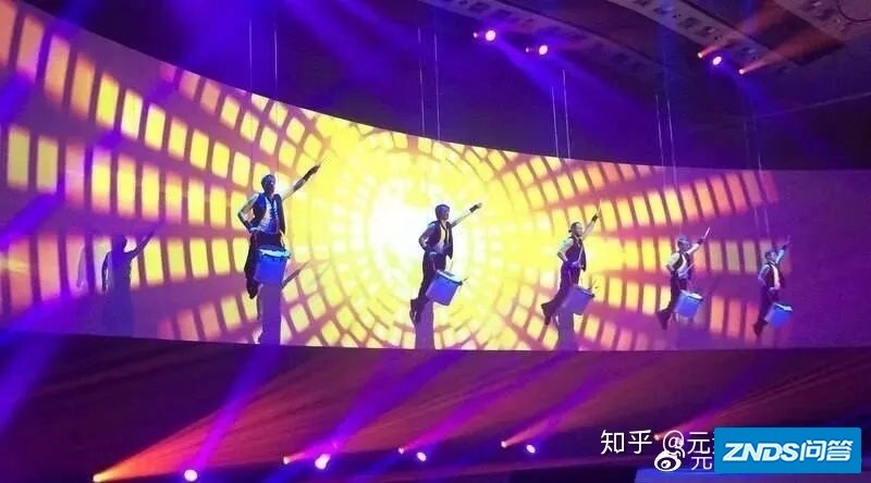2020年都不过时的创意舞台秀 | 给你意想不到的精彩-5.jpg