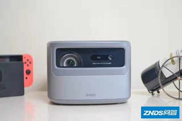 家用家用投影仪旗舰款坚果J10S、坚果O1Pro
