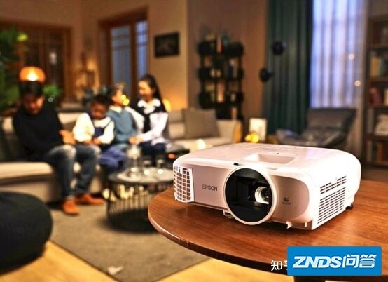 全能家用家用投影仪推荐，看这两款就够了！-2.jpg