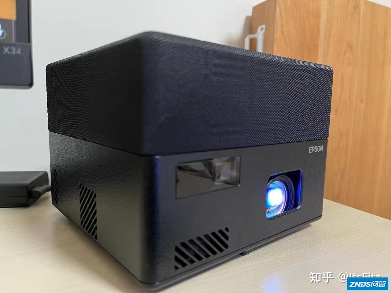 2022年家用投影仪推荐：爱普生5700T、EF-12、极米H3S如何选 ...-12.jpg